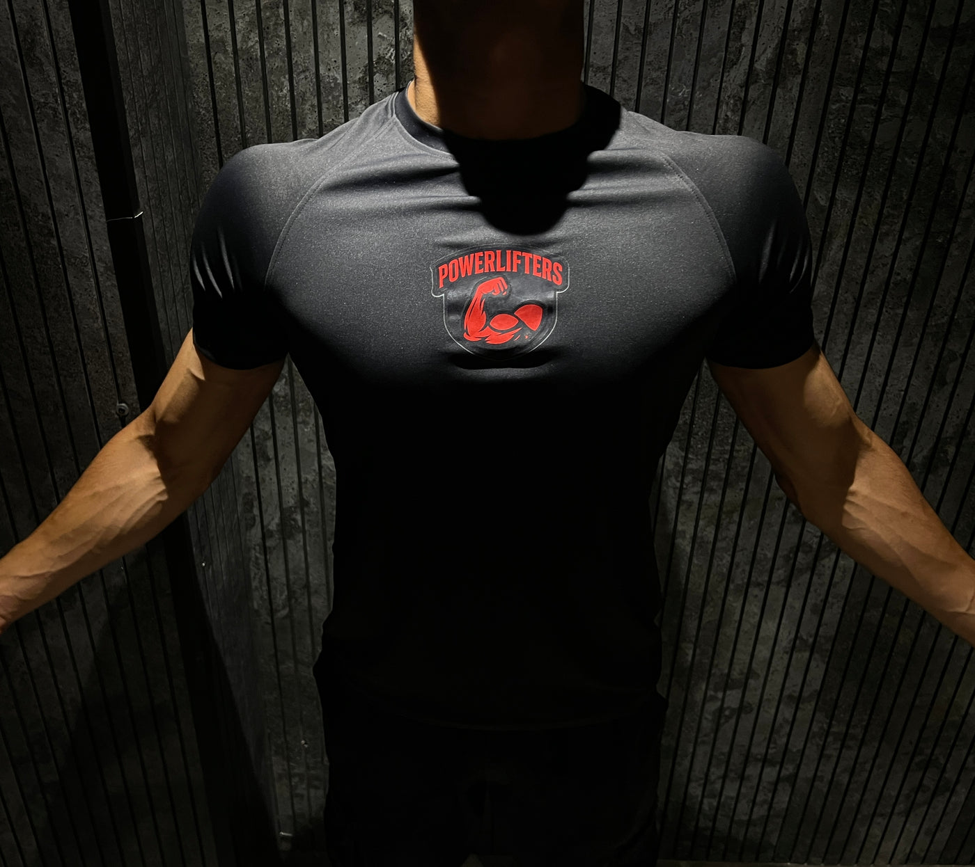 Muscle roll tee | Black